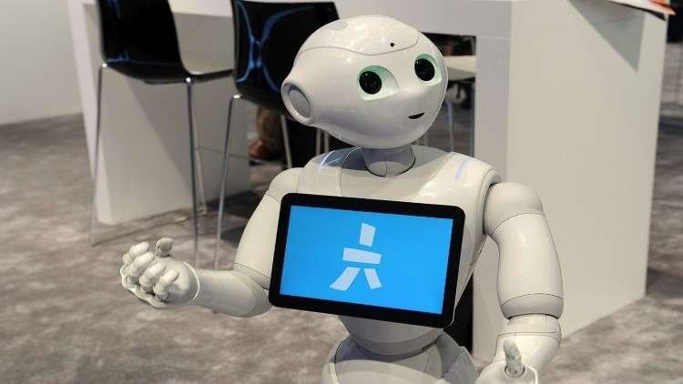 تأثیرات رباتیک هوش مصنوعی بر تجارت و اقتصاد